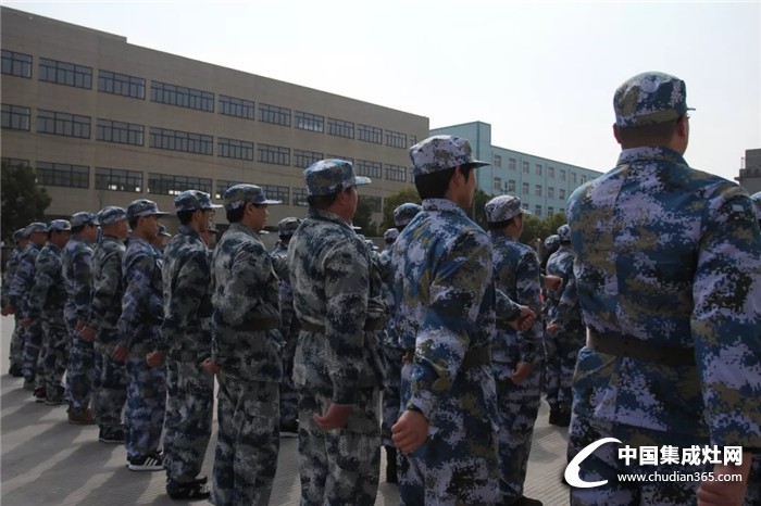 廚壹堂 | 熱血鑄軍魂，像戰(zhàn)士一樣奮斗在2018！