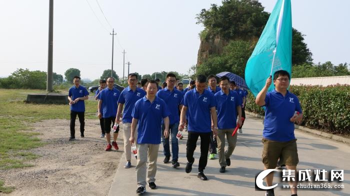 潮邦集成灶十周年團建，徒步錢塘江走起！